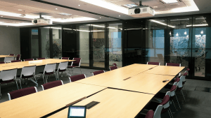 img_corp-office01_UNIQ_AstraZeneca