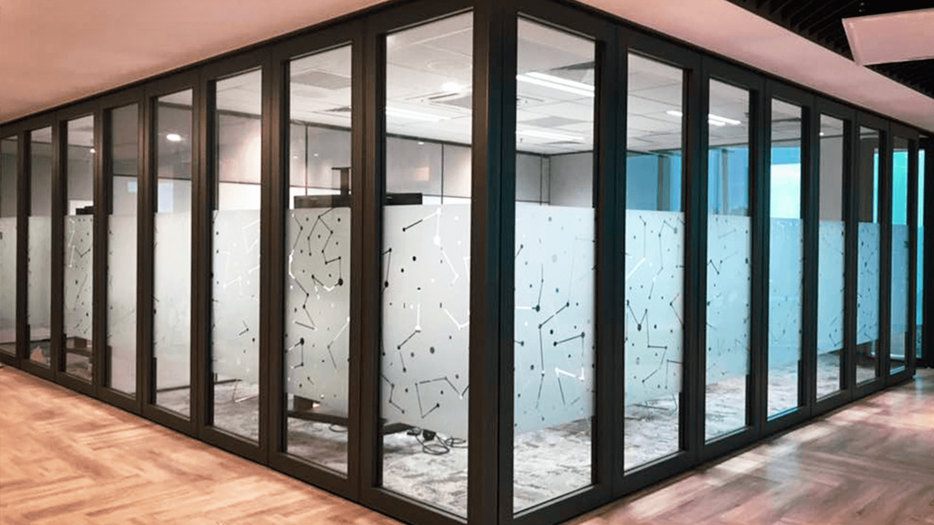 img_corp-office05_UNIQ_Singapore_HPE