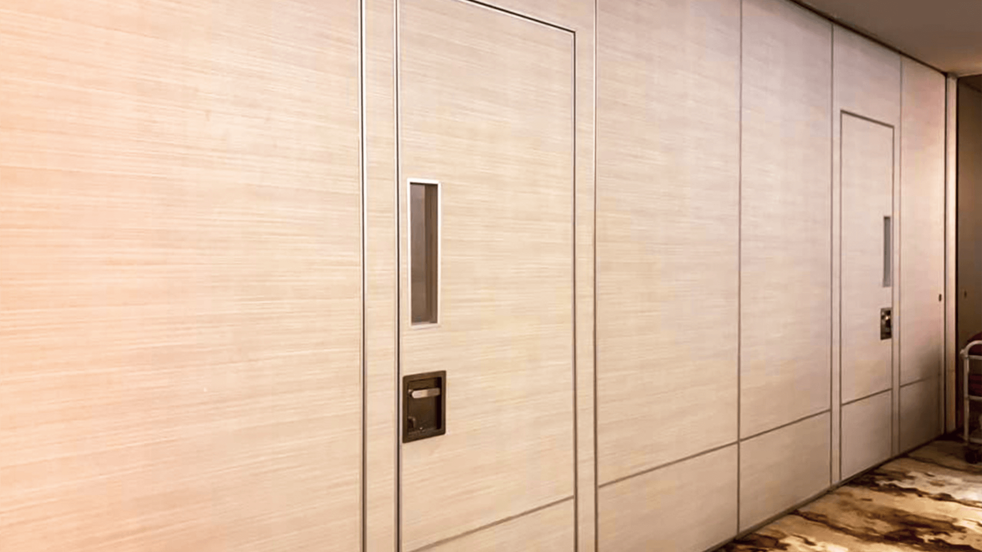 img_restaurant01_ECOS_F1-Restaurant