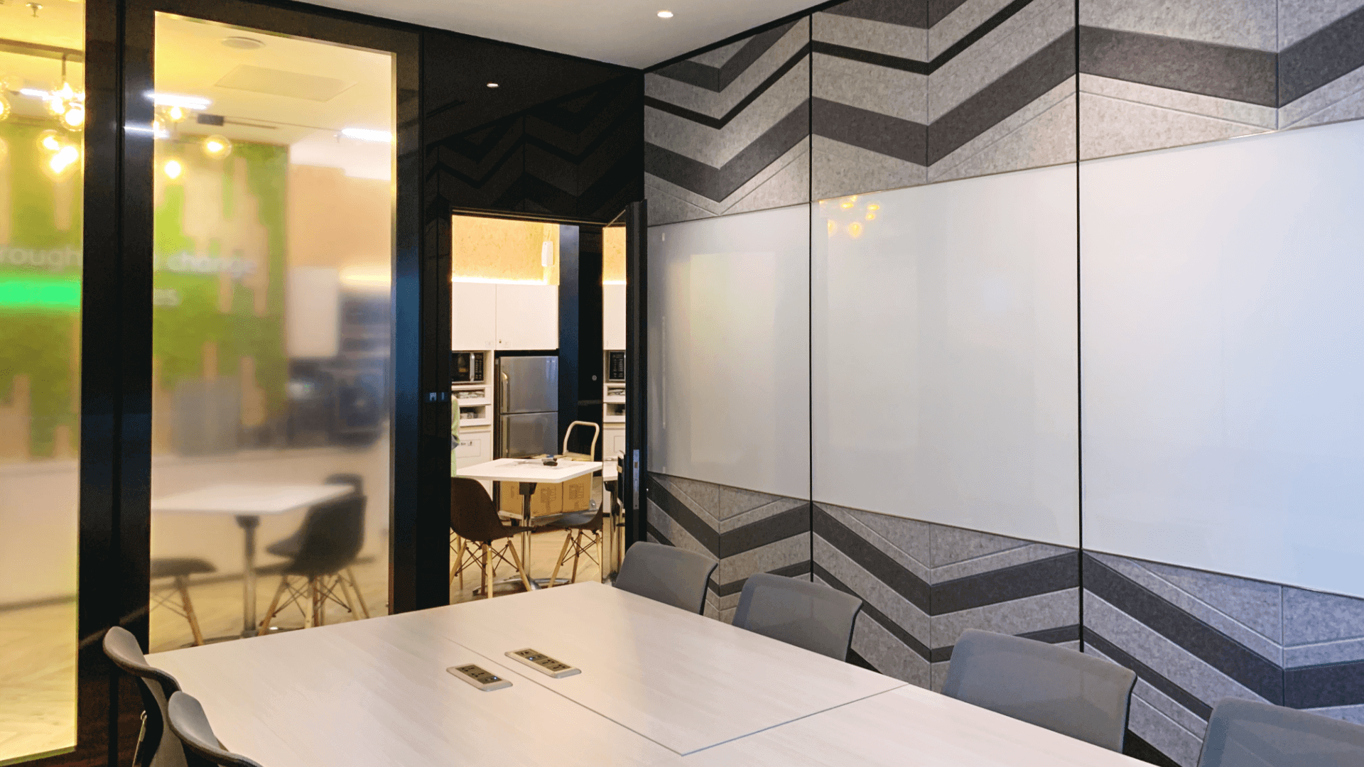 iwc_corp-office_added_01