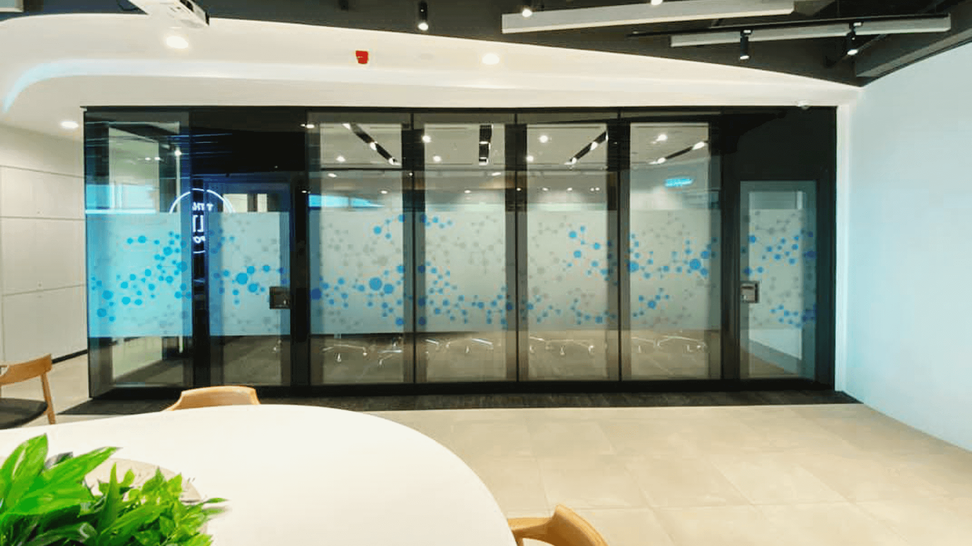 iwc_corp-office_added_05