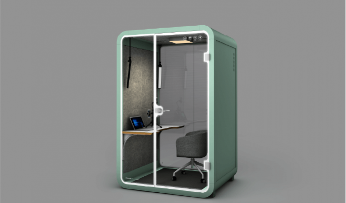 Broadcasting Booth (1 pax)